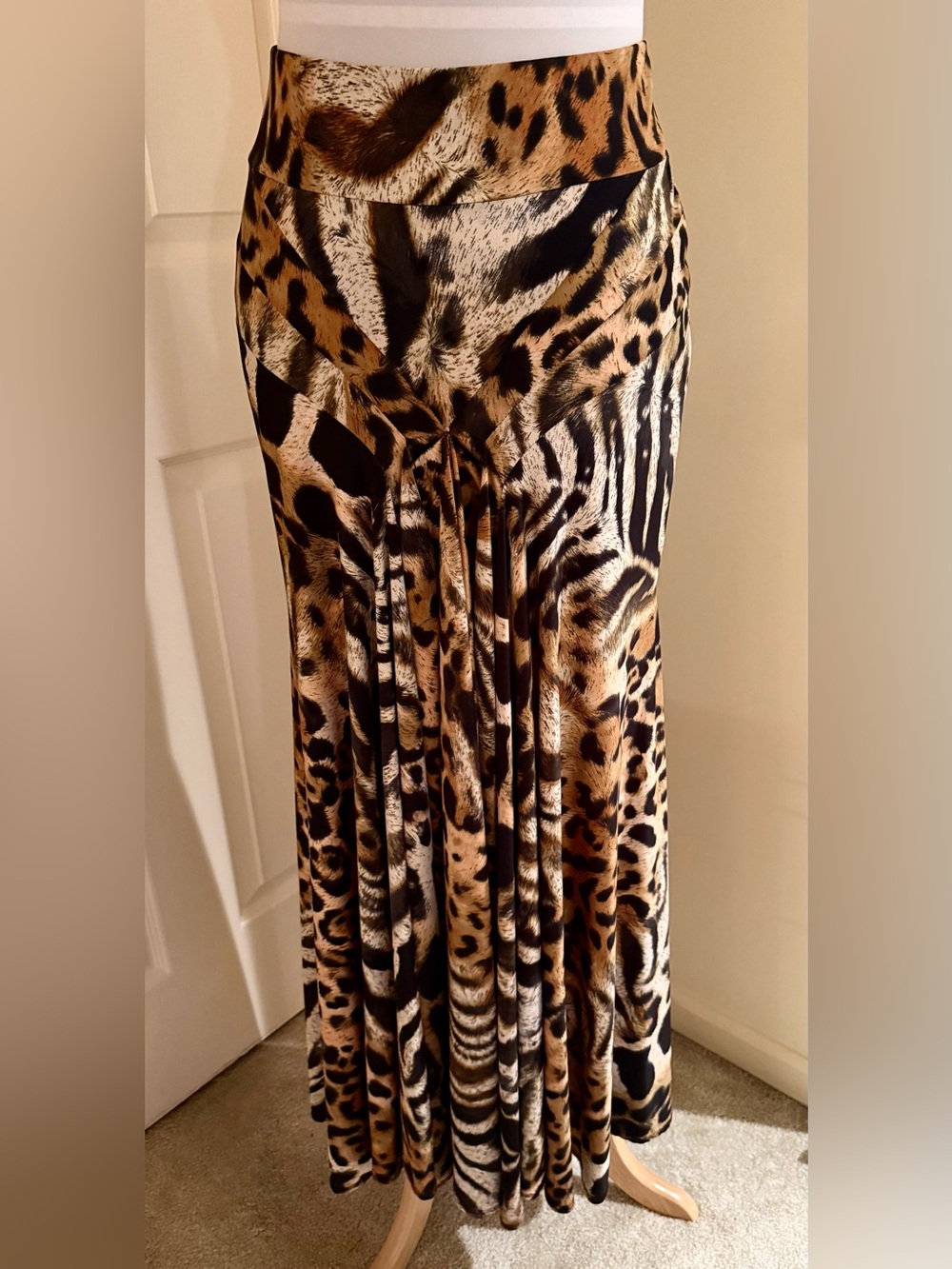 ORNA FARHO SKIRT LEOPARD  PRINT CAVALLI STYLE SIZE FR40/10US